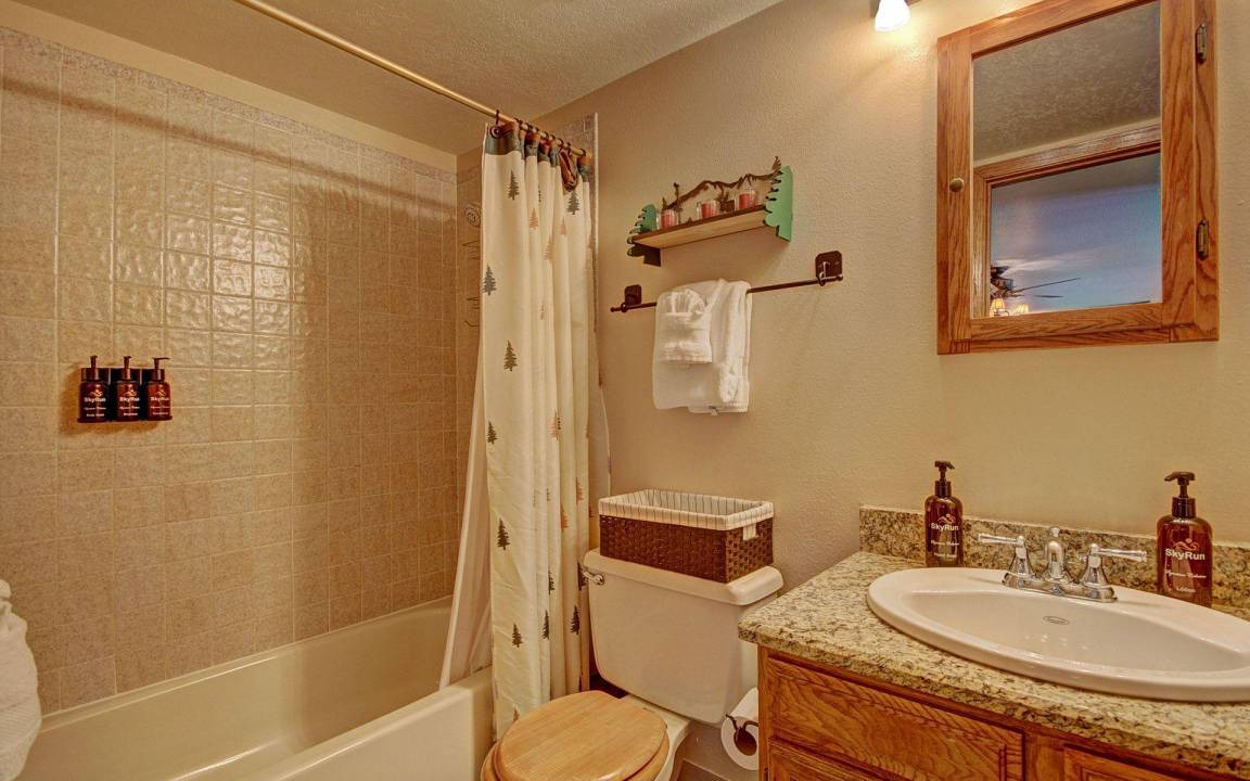 Photo of Bathroom in Wildernest