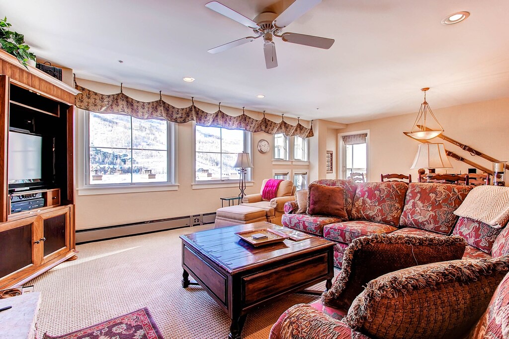 Photo of Livingroom in Beaver Creek