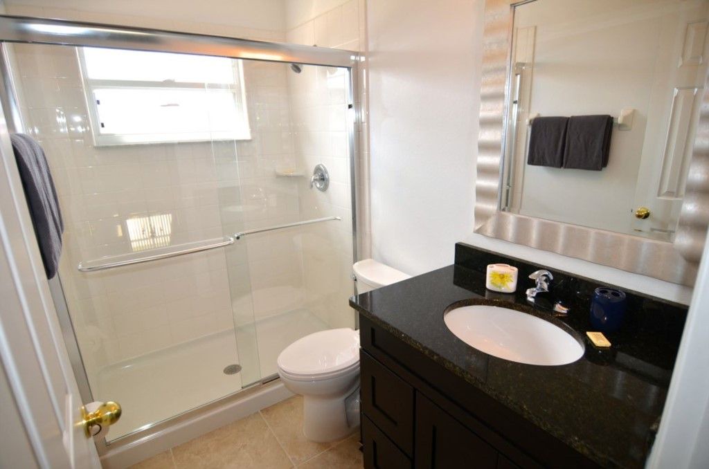 Photo of Bathroom in Esprit