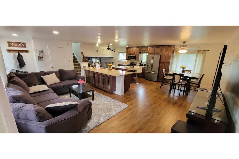Photo of Livingroom in Aurora
