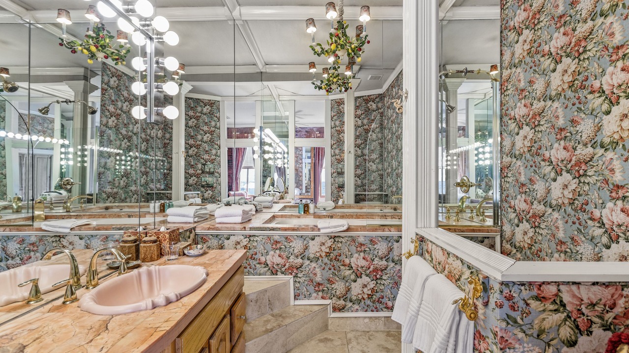 Photo of Bathroom in Downtown