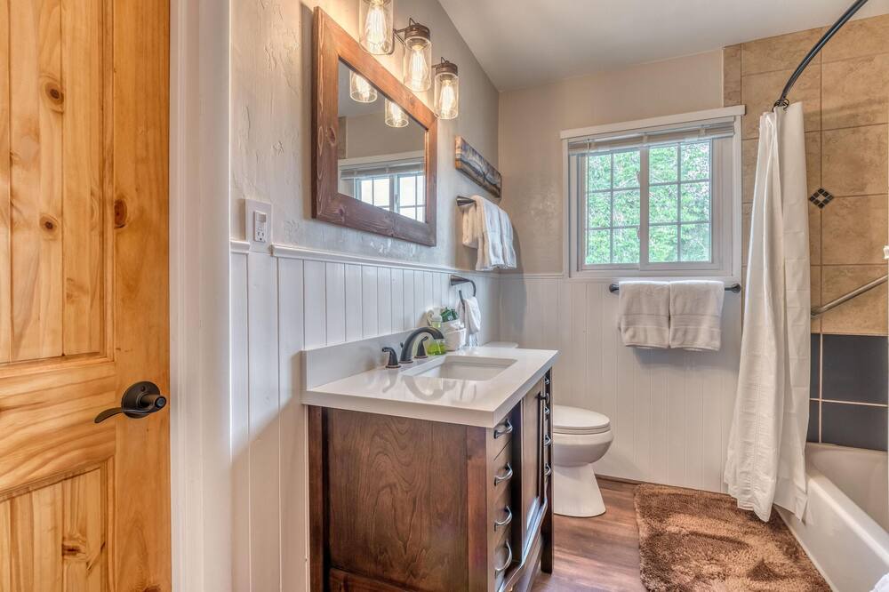 Photo of Bathroom in Fruita