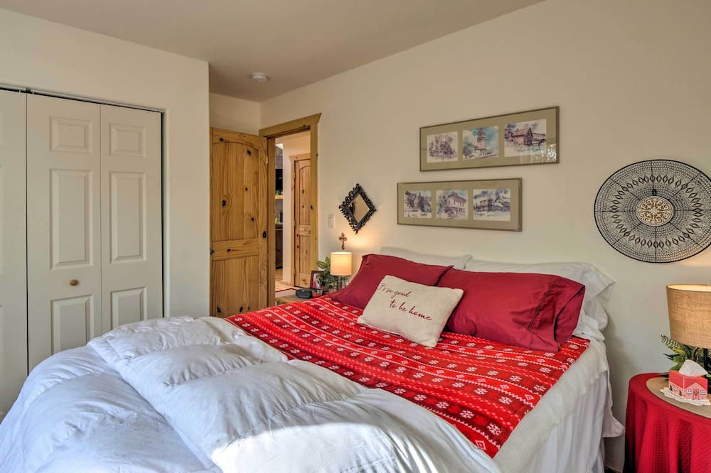 Photo of Bedroom in Indian Mountain