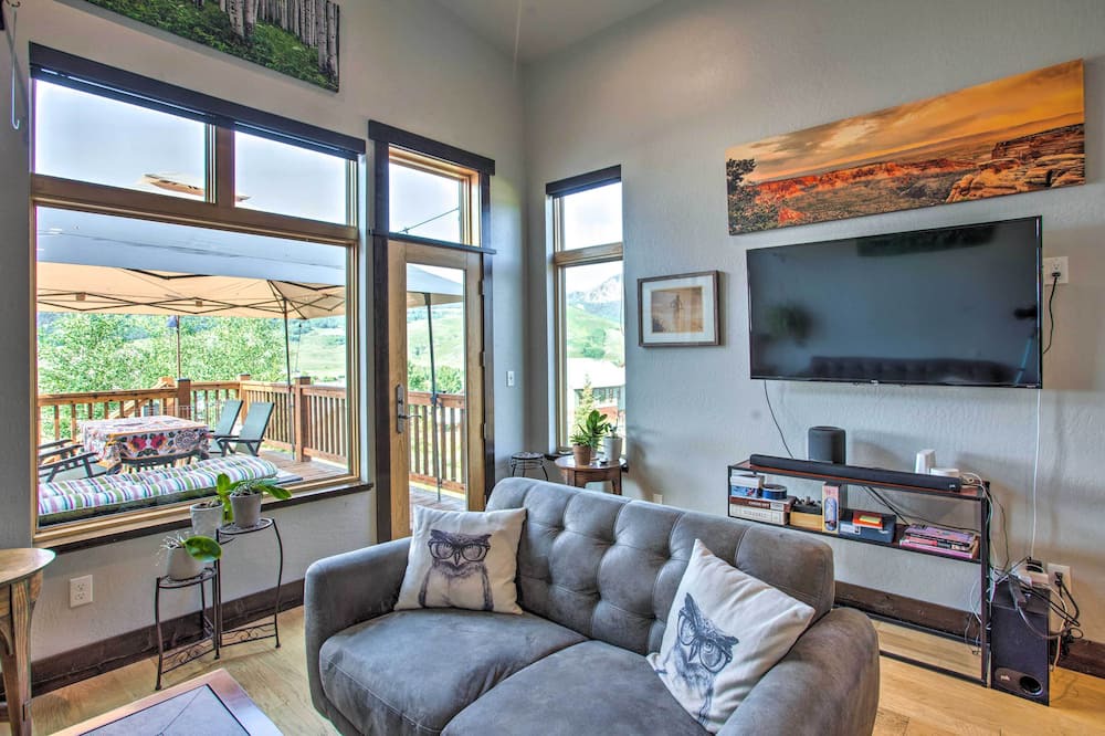 Photo of Livingroom in Crested Butte South