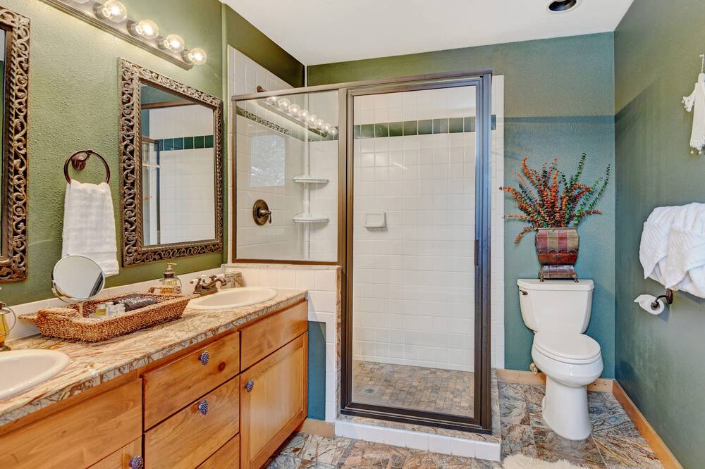 Photo of Bathroom in Old Town
