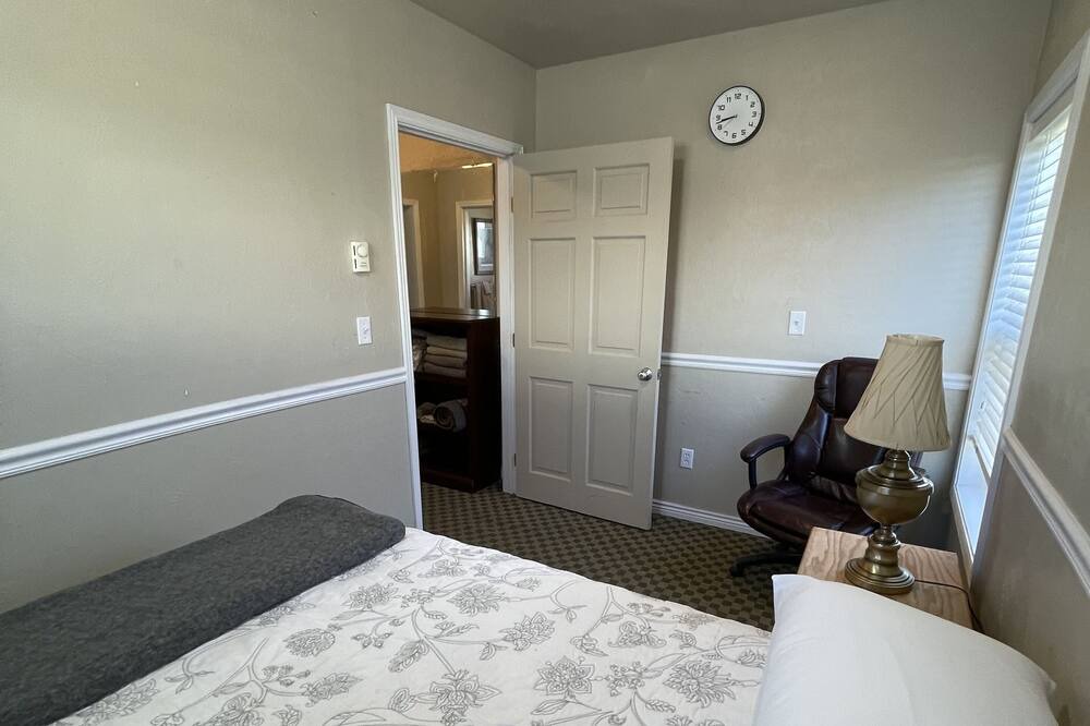 Photo of Bedroom in Meeker
