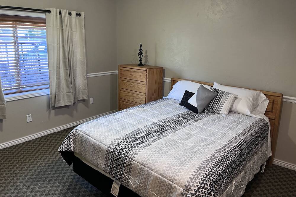 Photo of Bedroom in Meeker