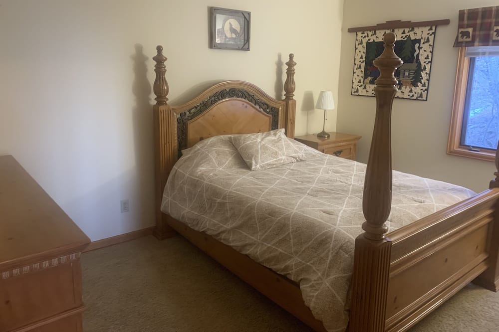 Photo of Bedroom in Evergreen