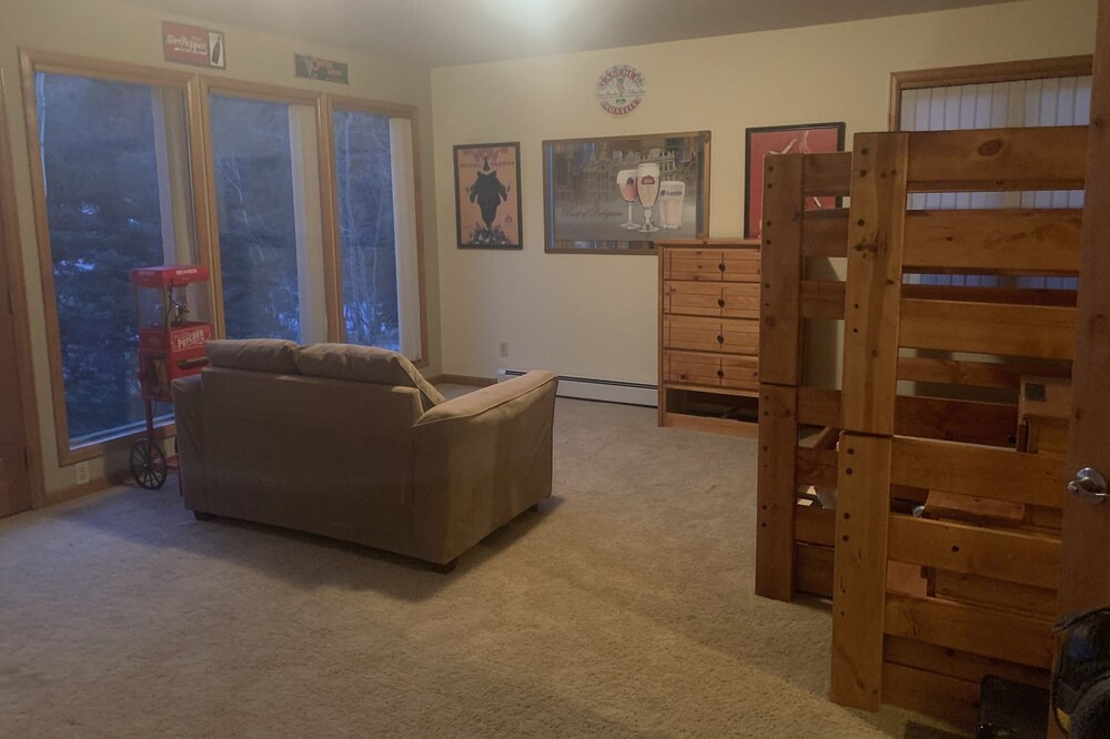 Photo of Livingroom in Evergreen