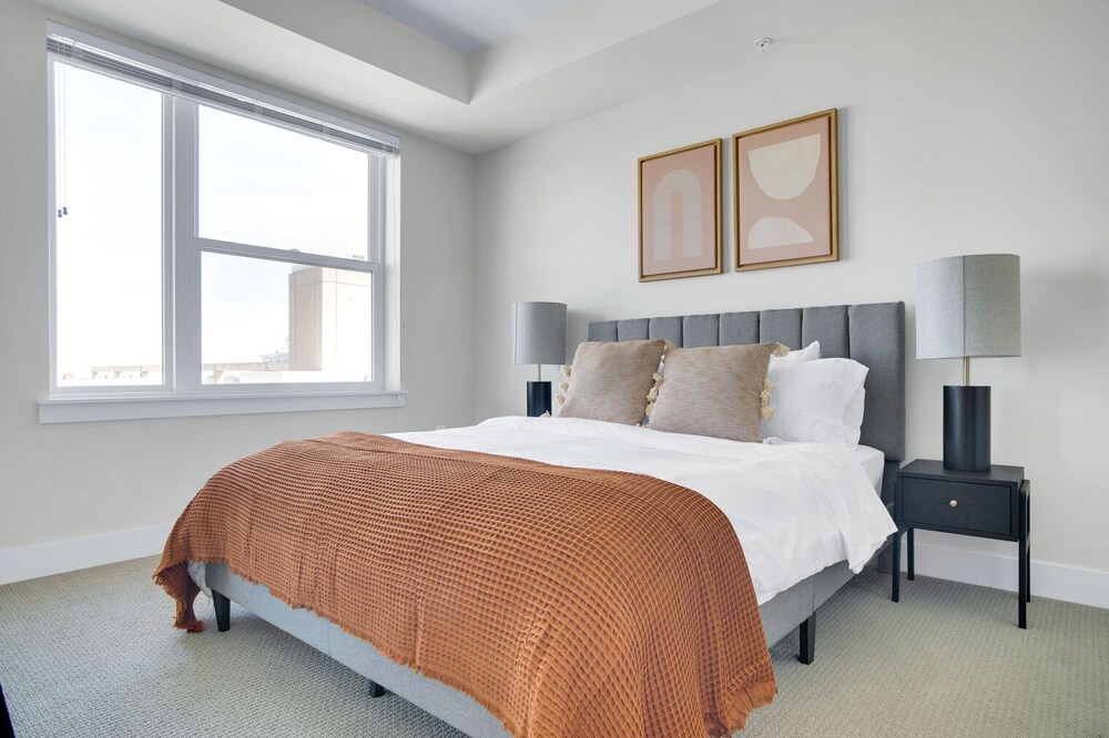 Photo of Bedroom in Hale