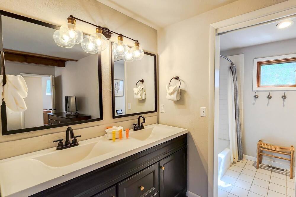 Photo of Bathroom in Blue River