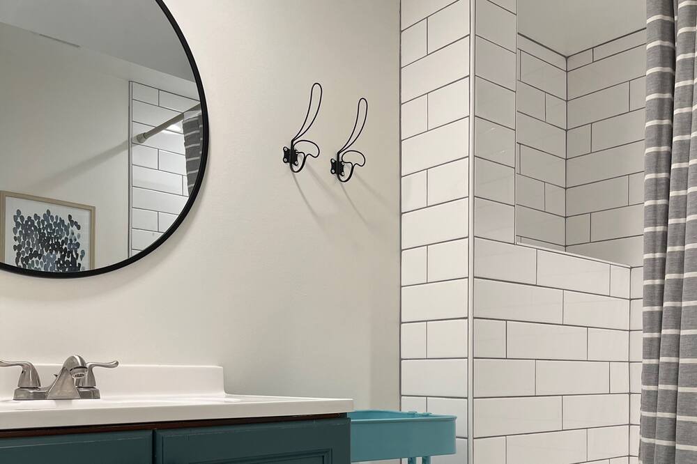 Photo of Bathroom in Cottonwood Heights