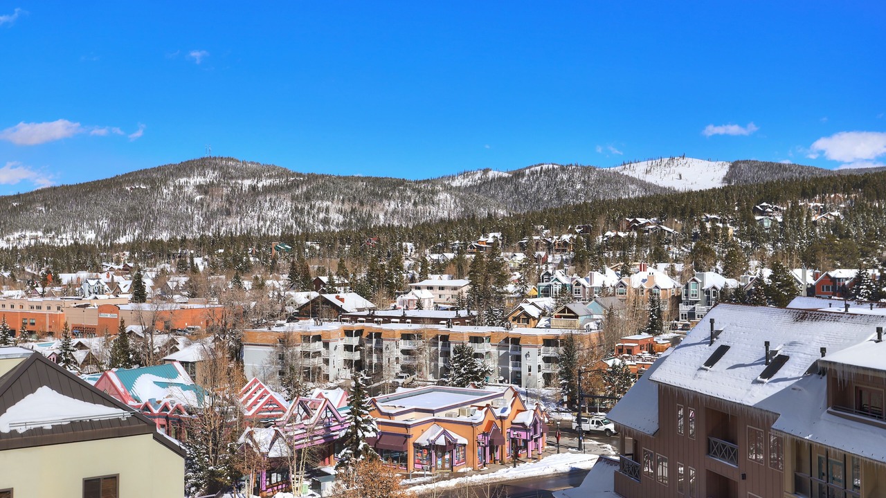 Photo of Outdoor in Peak 9
