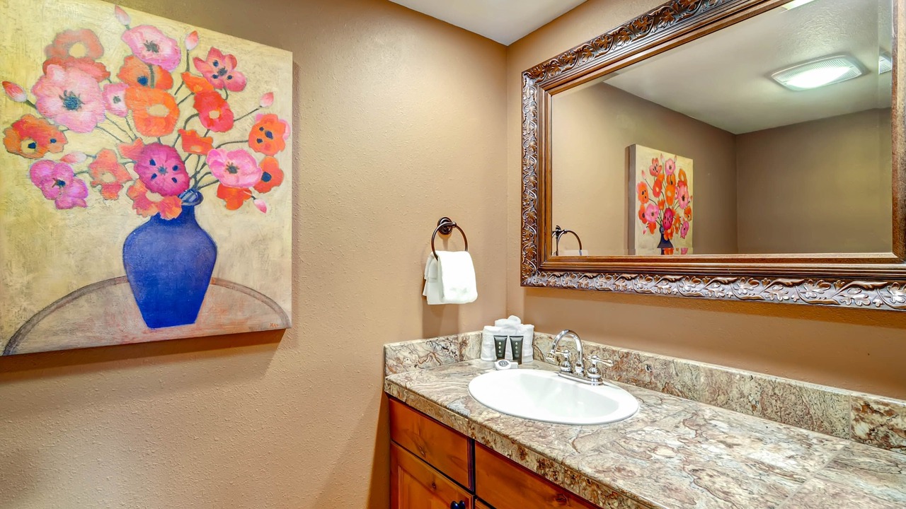 Photo of Bathroom in Lakeside Village