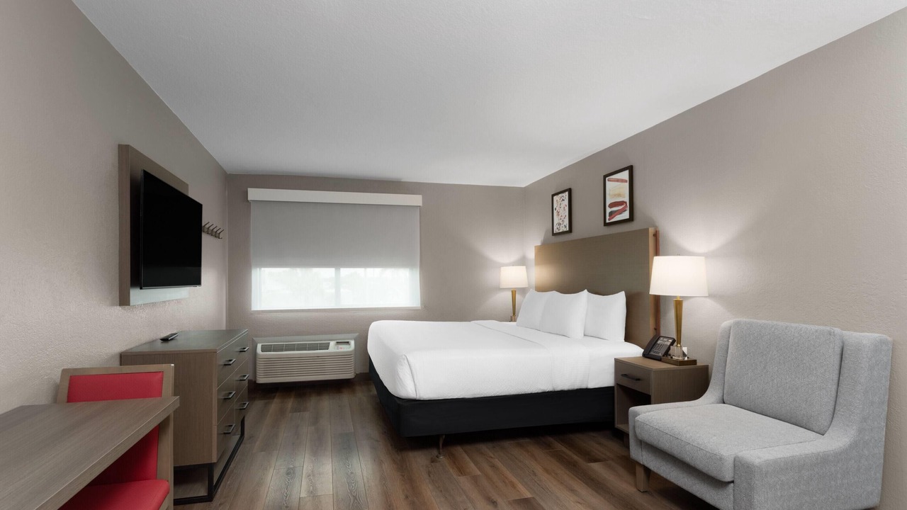 Photo of Bedroom in Survey Creek