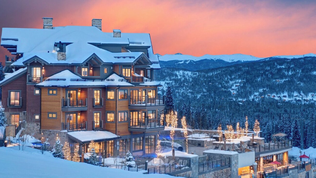 Photo of Outdoor in Peak 8