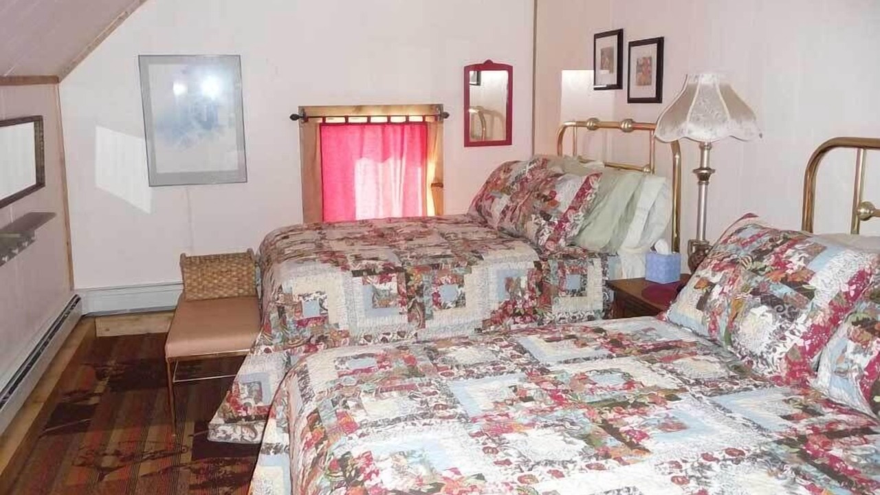 Photo of Bedroom in Twin Lakes