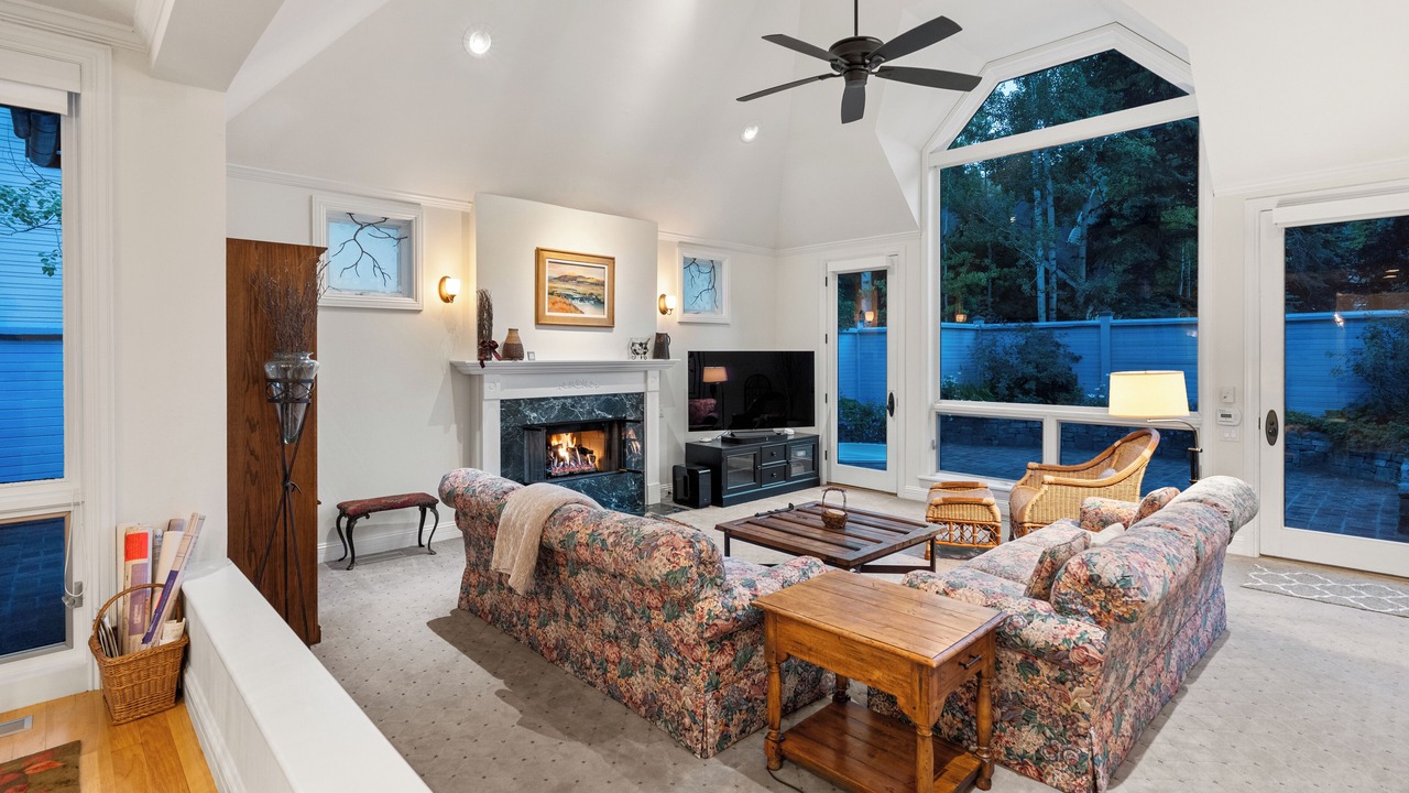 Photo of Livingroom in West End