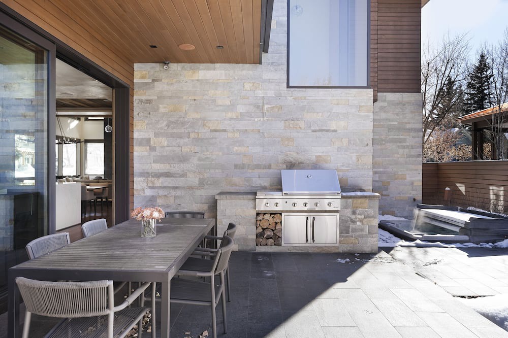 Photo of Outdoor in West End