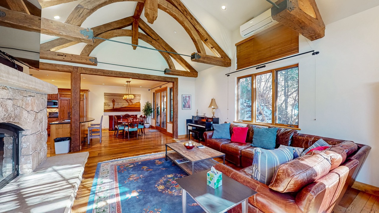 Photo of Livingroom in Aspen