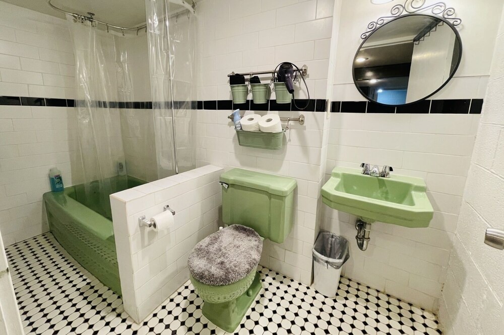 Photo of Bathroom in Sunnyside