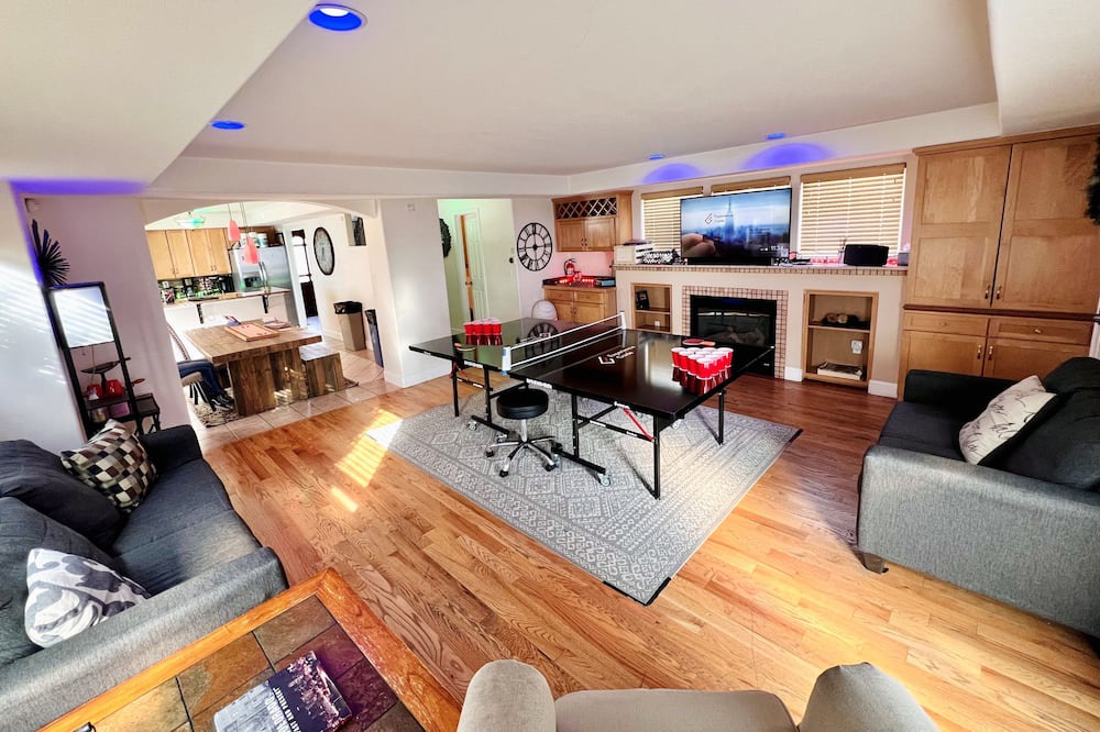 Photo of Livingroom in Curtis Park