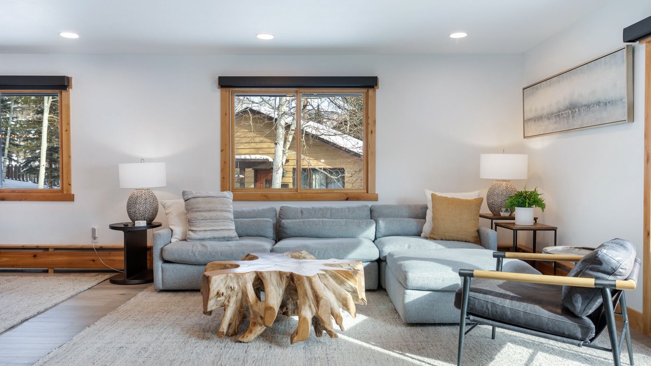 Photo of Livingroom in Vail