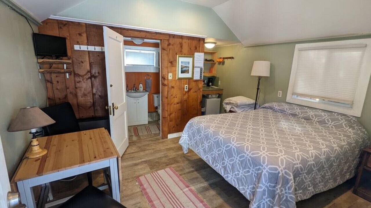 Photo of Bedroom in Twin Lakes