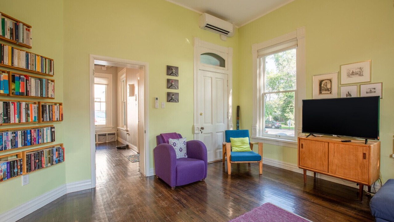 Photo of Livingroom in Lower Avenues