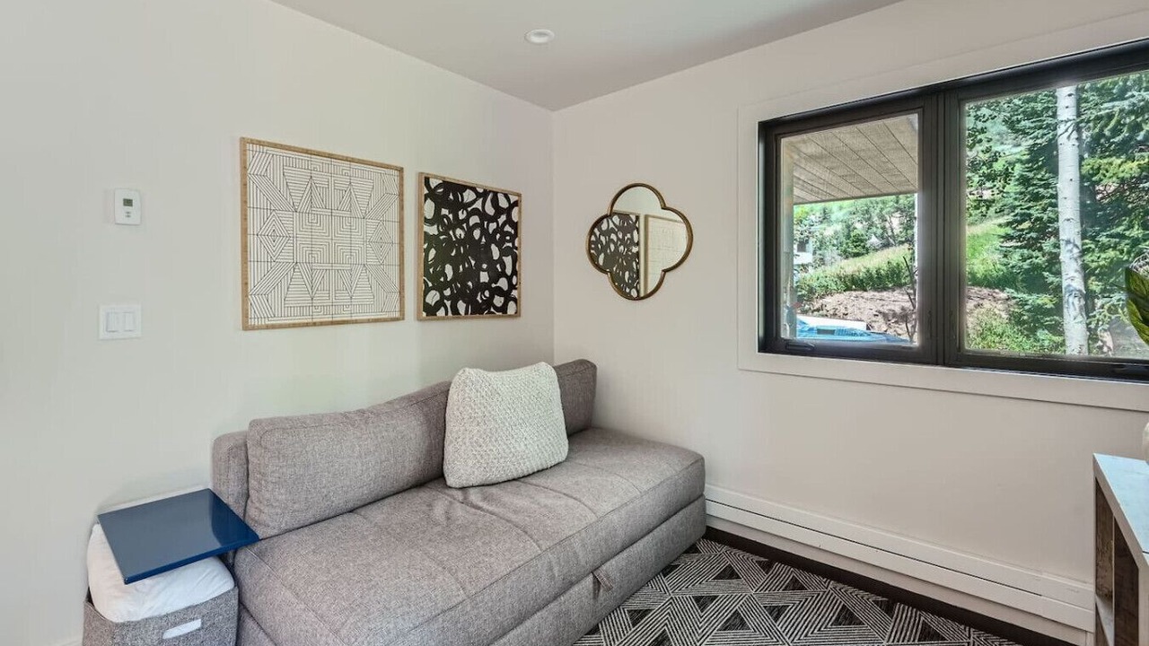 Photo of Livingroom in Vail