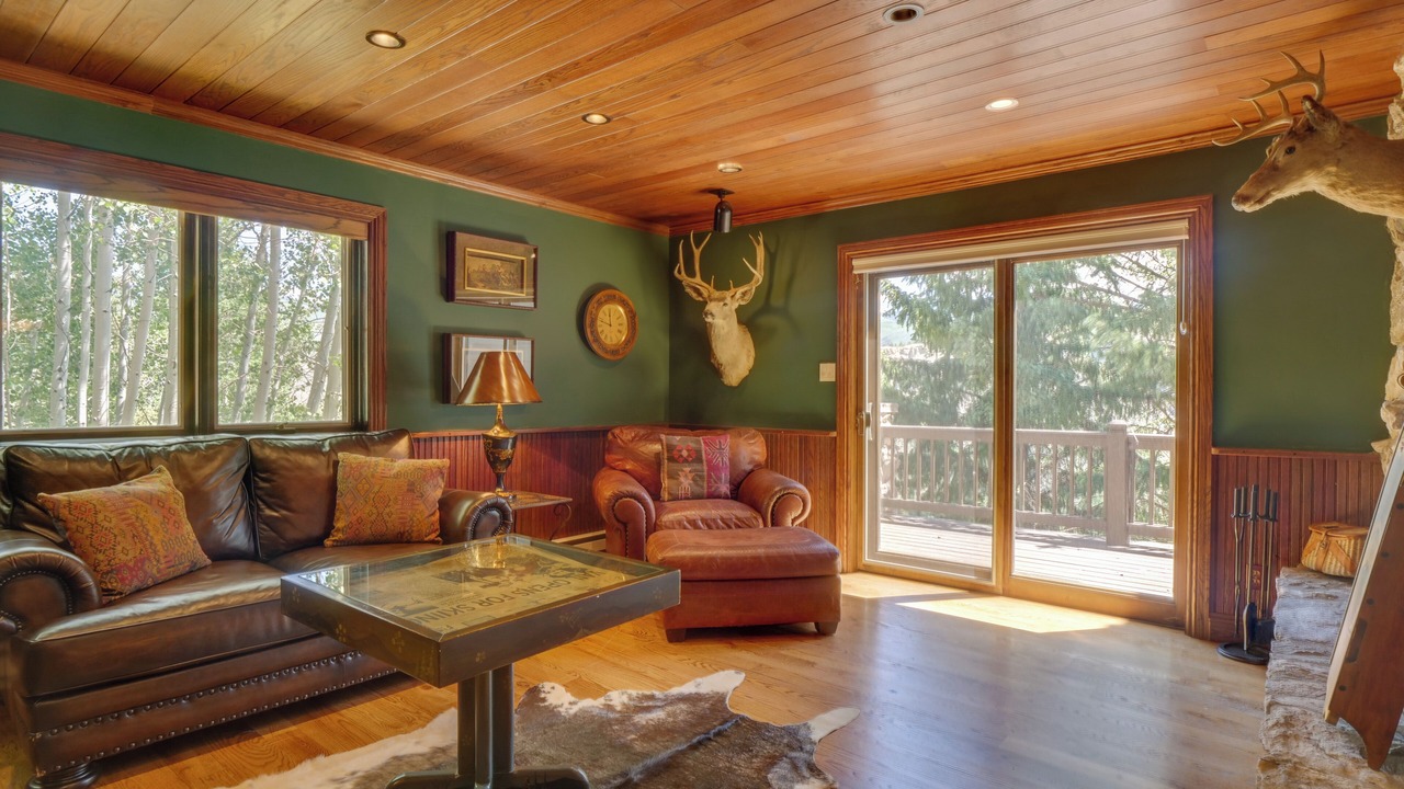 Photo of Livingroom in Avon