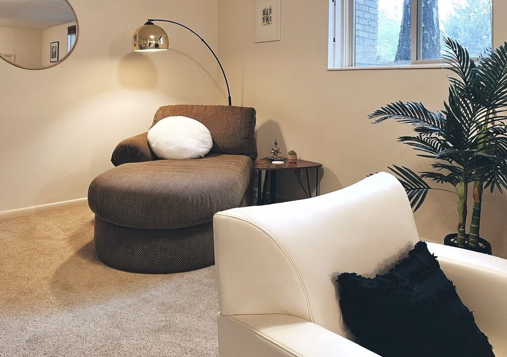 Photo of Livingroom in Cottonwood Heights