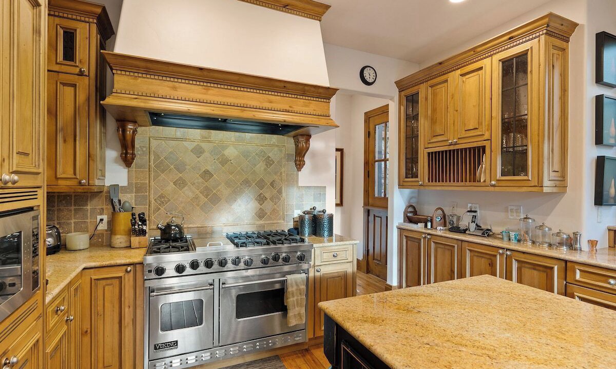 Photo of Kitchen in Edwards