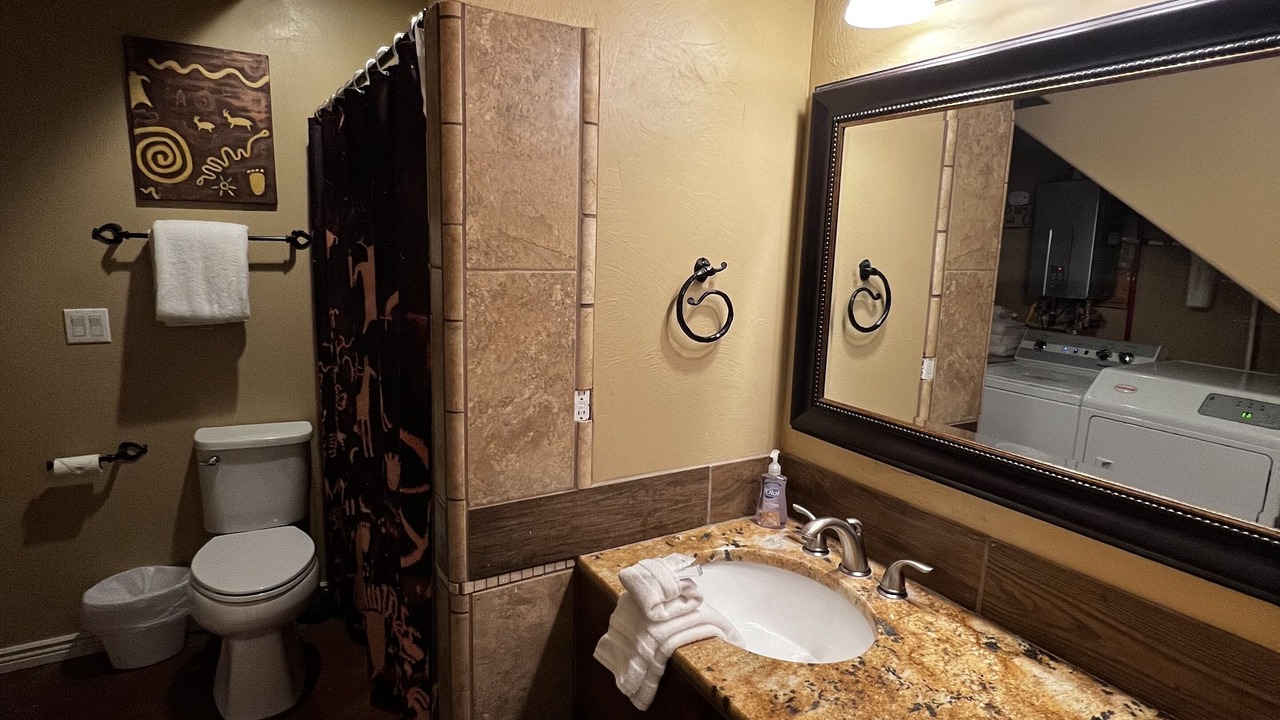 Photo of Bathroom in Glendale