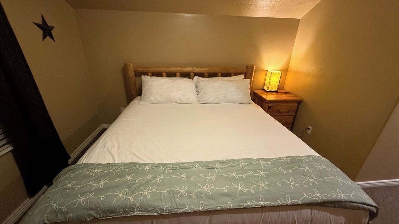 Photo of Bedroom in Glendale