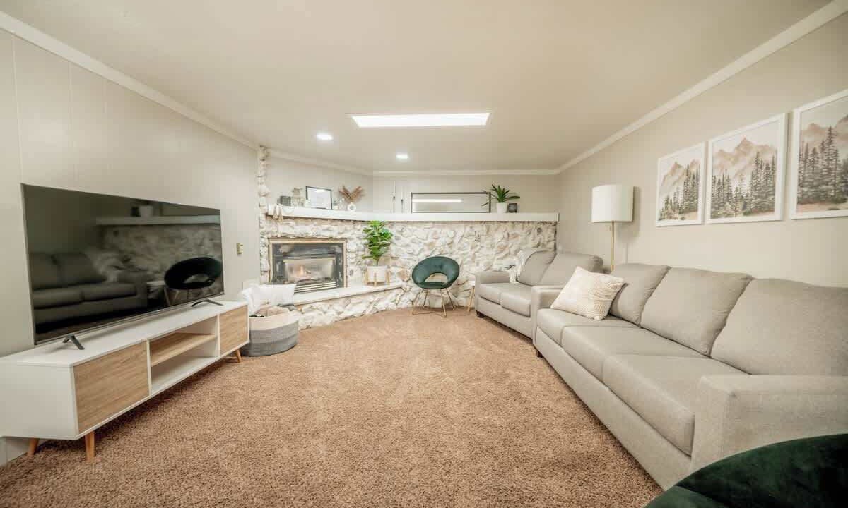 Photo of Livingroom in Mount Pleasant