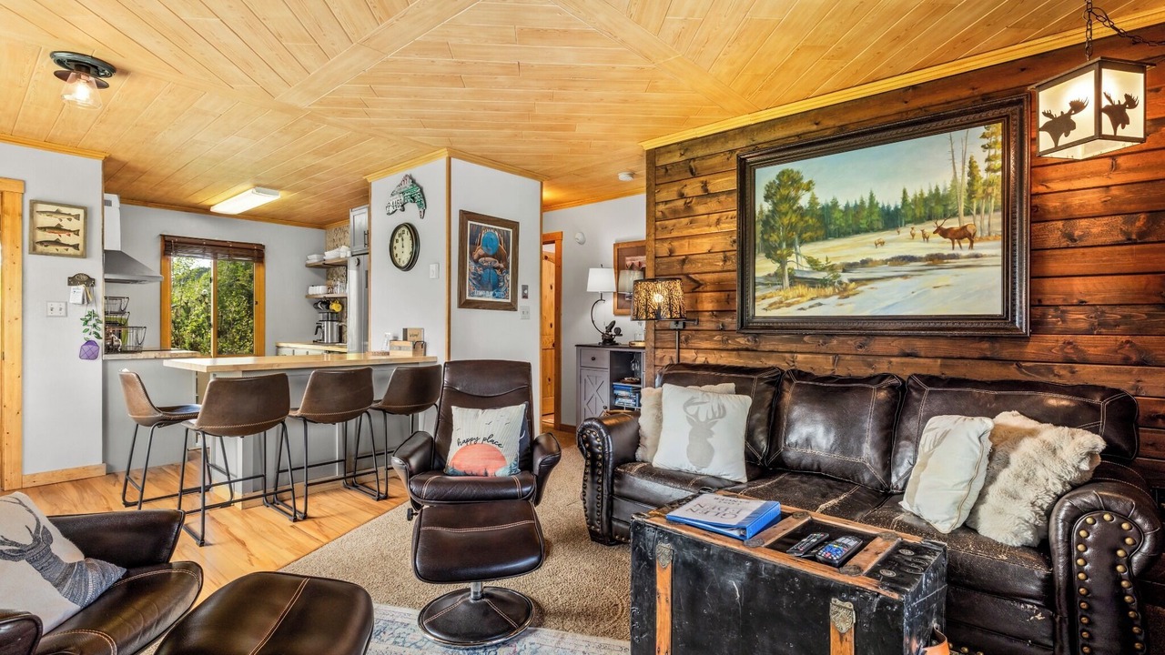 Photo of Livingroom in Clark