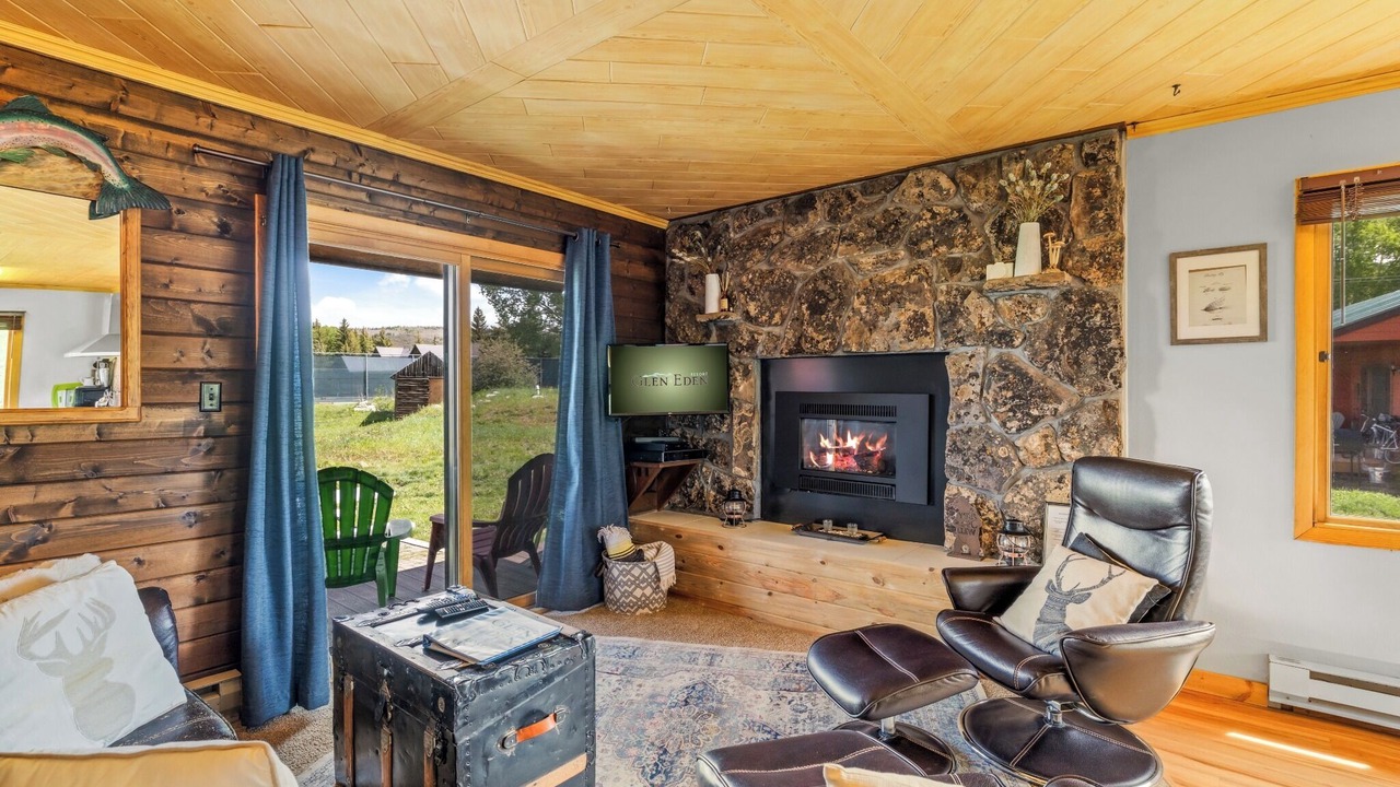 Photo of Livingroom in Clark