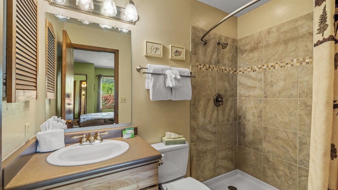 Photo of Bathroom in Clark