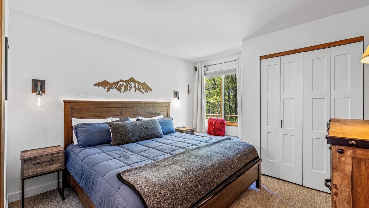 Photo of Bedroom in Clark