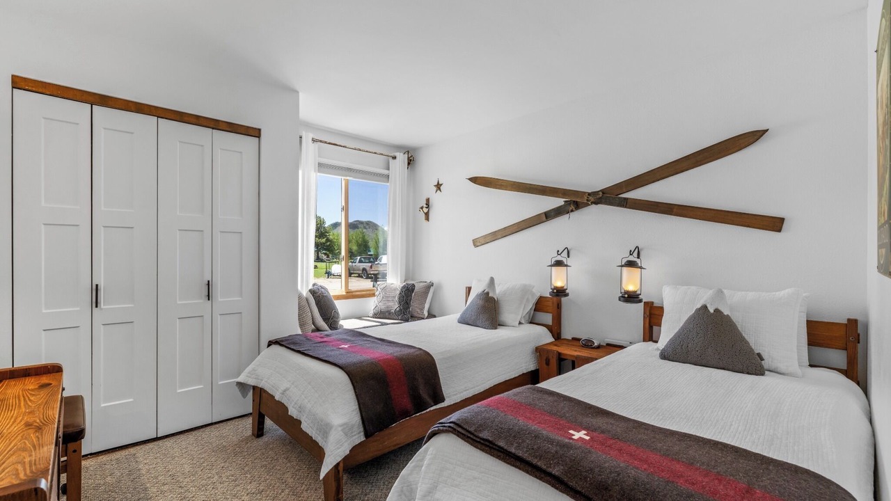 Photo of Bedroom in Clark