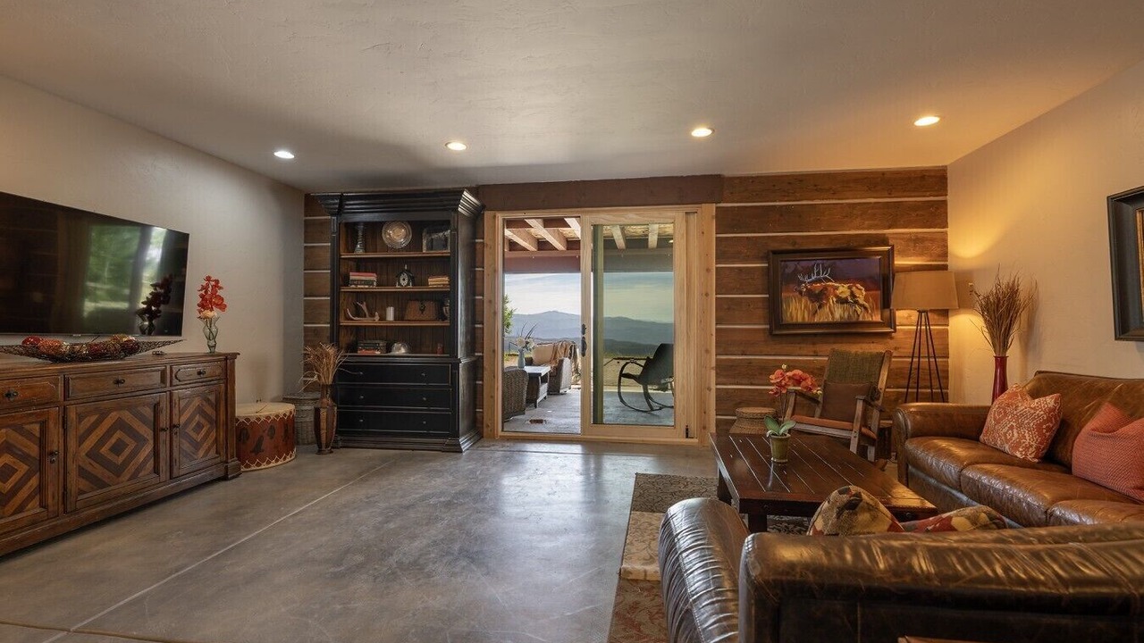 Photo of Bedroom in Gypsum
