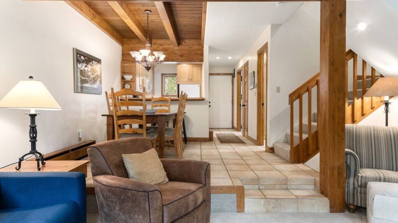 Photo of Livingroom in Vail