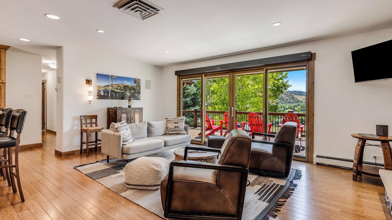 Photo of Livingroom in Glenwood Springs