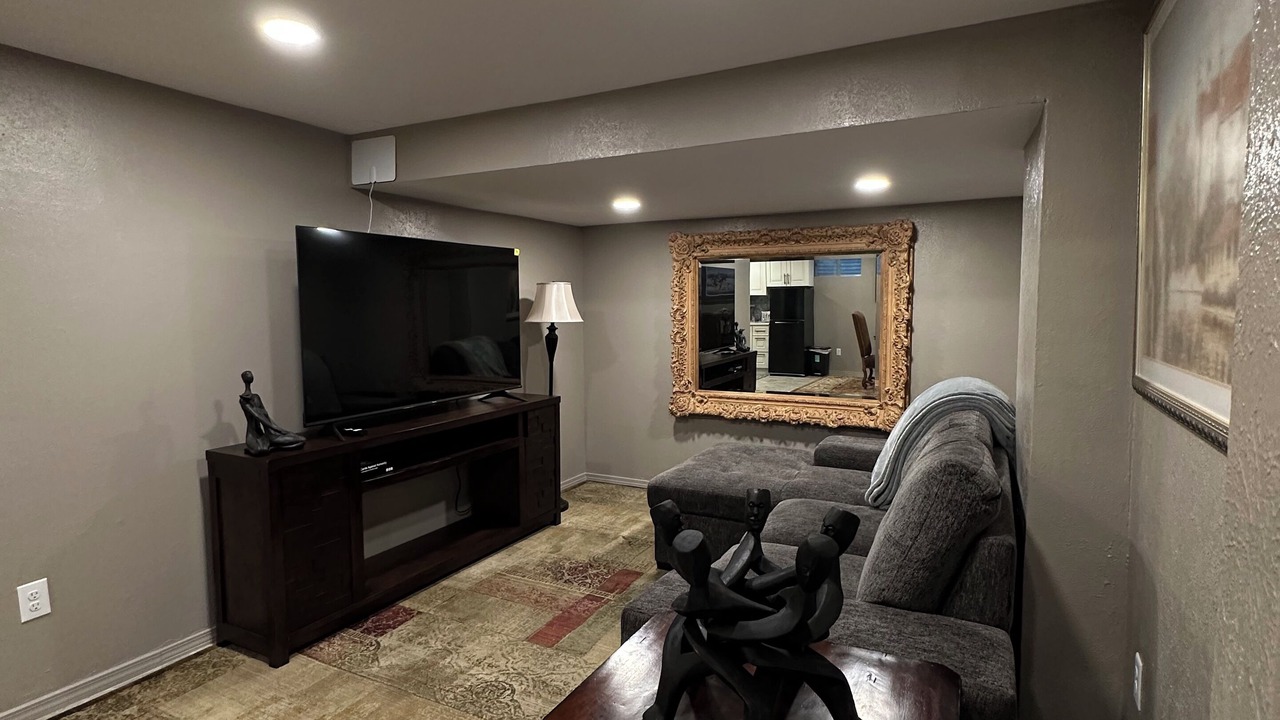 Photo of Livingroom in Aurora