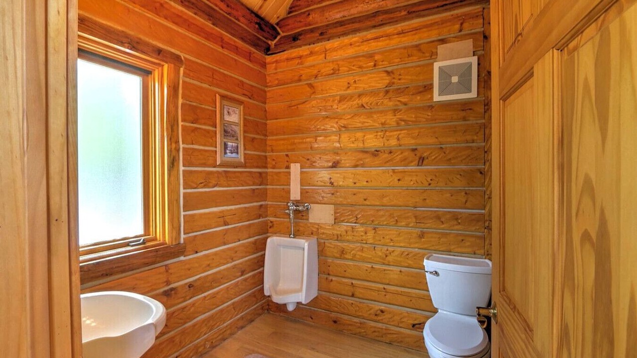 Photo of Bathroom in Glenwood Springs