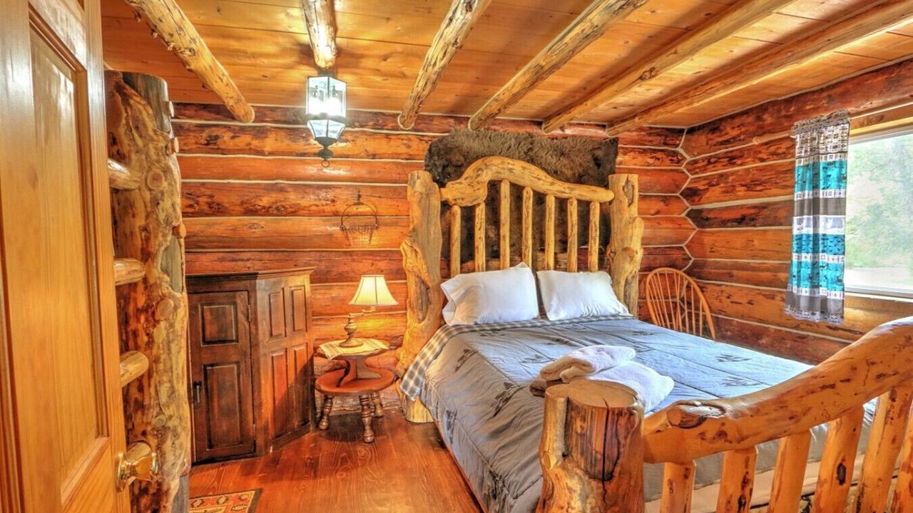 Photo of Bedroom in Glenwood Springs