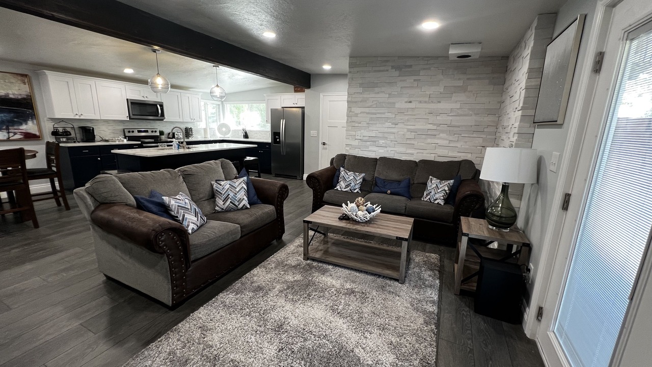 Photo of Livingroom in West Valley City