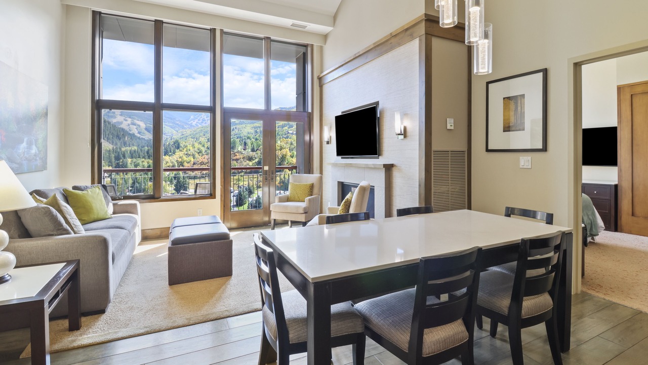 Photo of Livingroom in Avon