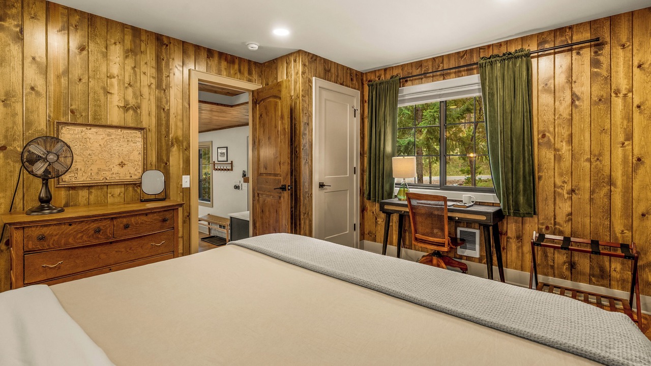 Photo of Bedroom in Cascade